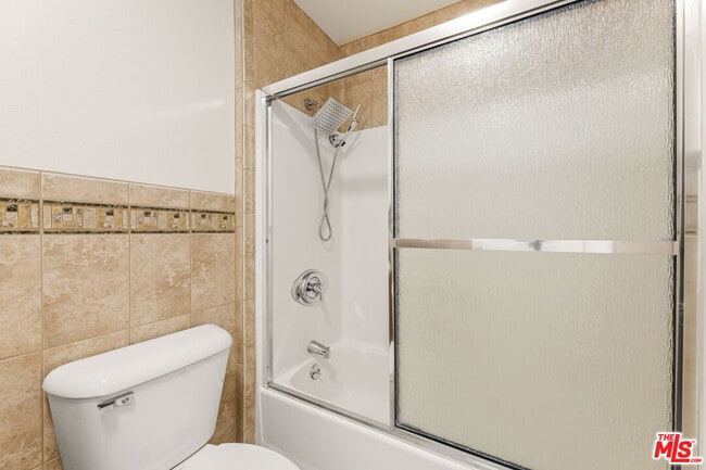 Building Photo - 11738 Valley View Ave