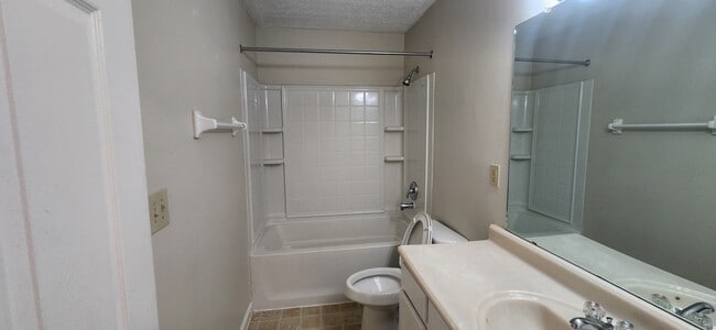 Building Photo - 1421 Wabash Ave