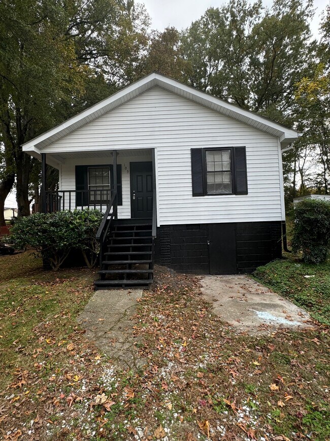 Primary Photo - 0001 Dallas Bessemer City Hwy