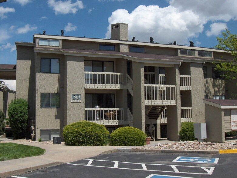 Building Photo - 30 S Boulder Cir