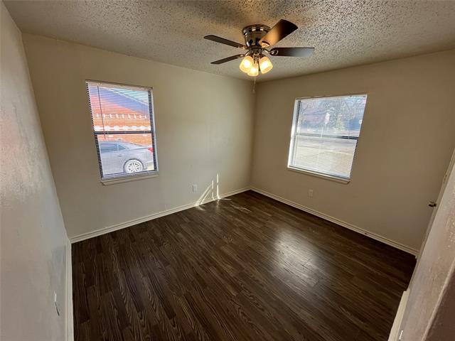 Building Photo - 1321 Woodcrest Dr