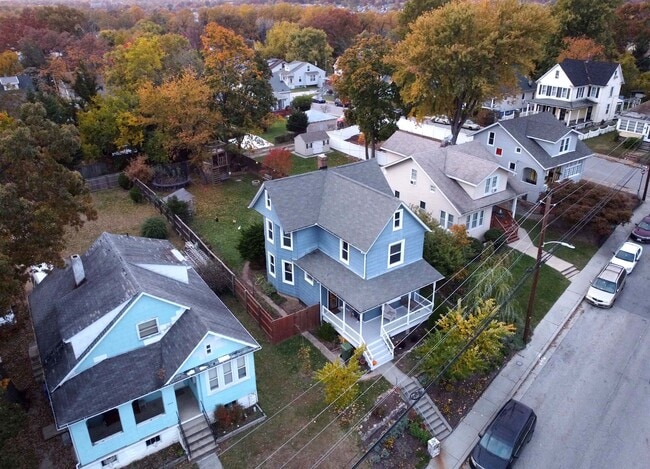 Building Photo - 4706 Grindon Ave
