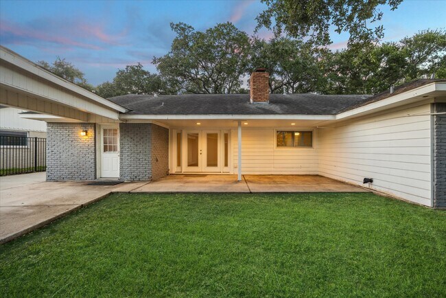 Building Photo - 6215 Cheena Dr