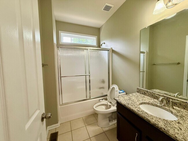 Building Photo - 1009 Providence Forest Dr