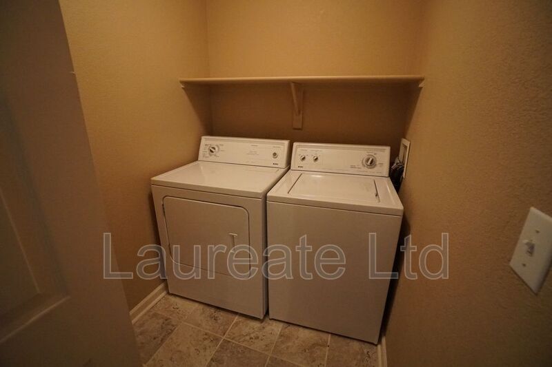 Building Photo - 6510 Silver Mesa Dr