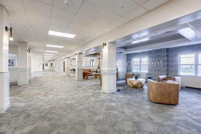 Building Photo - 7460 Graceland Dr