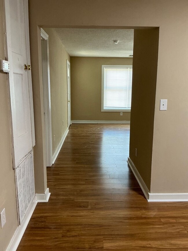 Building Photo - Section 8 Approved