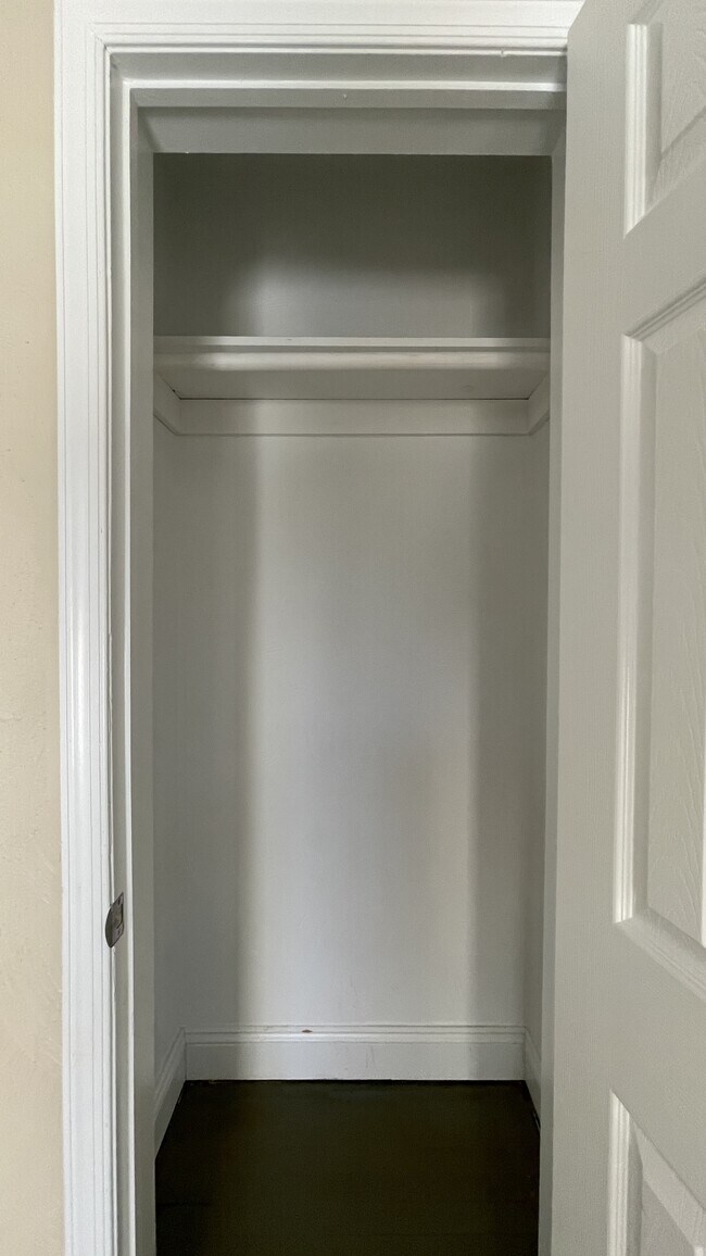 Building Photo - 3912 Davis St