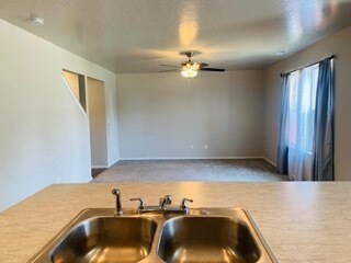 Building Photo - 13513 Palm Beach Dr