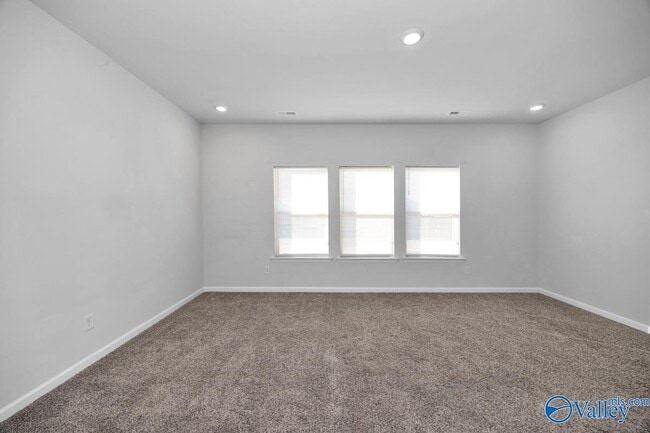 Building Photo - 106 Oak Fletcher Dr