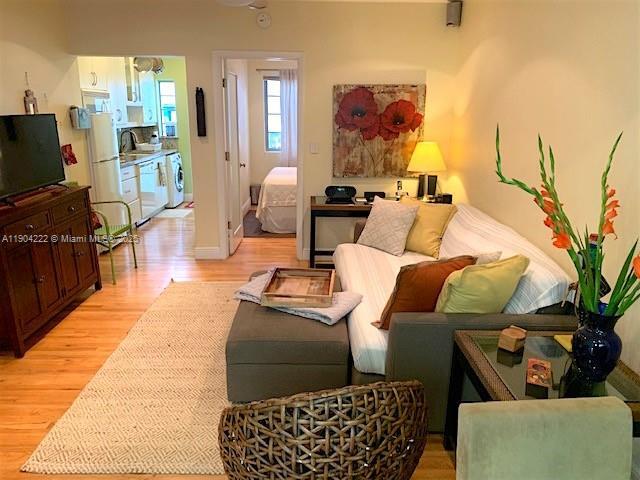 Building Photo - 744 Lenox Ave.