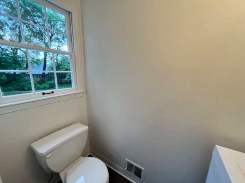 Building Photo - 7520 Aberdeen St