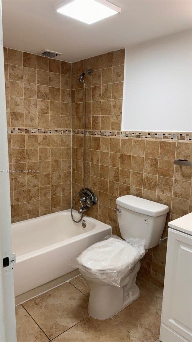 Building Photo - 200 172nd St