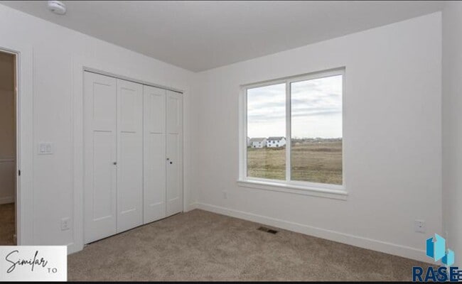 Building Photo - 1263 N Marion Rd