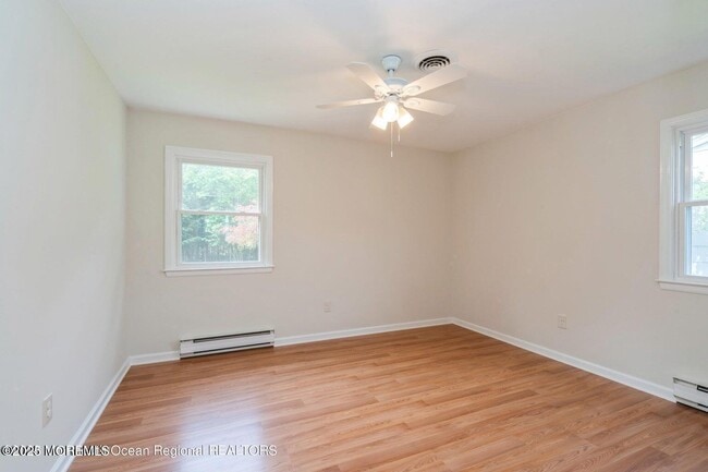 Building Photo - 15 Westbrook Dr