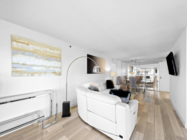 Building Photo - 3301 S Ocean Blvd