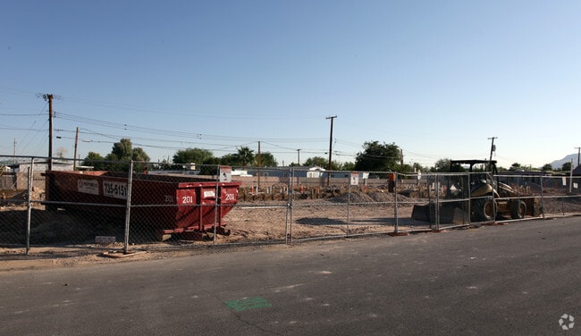 Primary Photo - Mojave Cedar Apartments