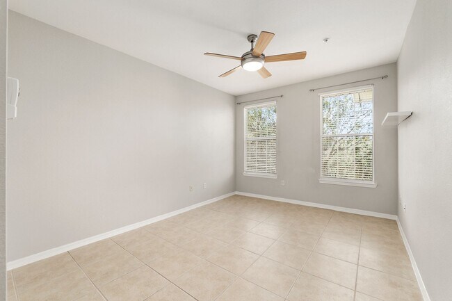Building Photo - Charleston Place #2291