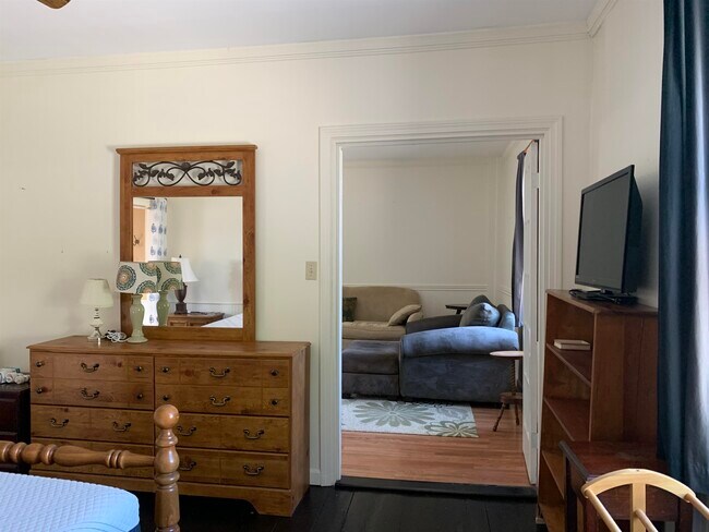 Building Photo - 340 NH-45