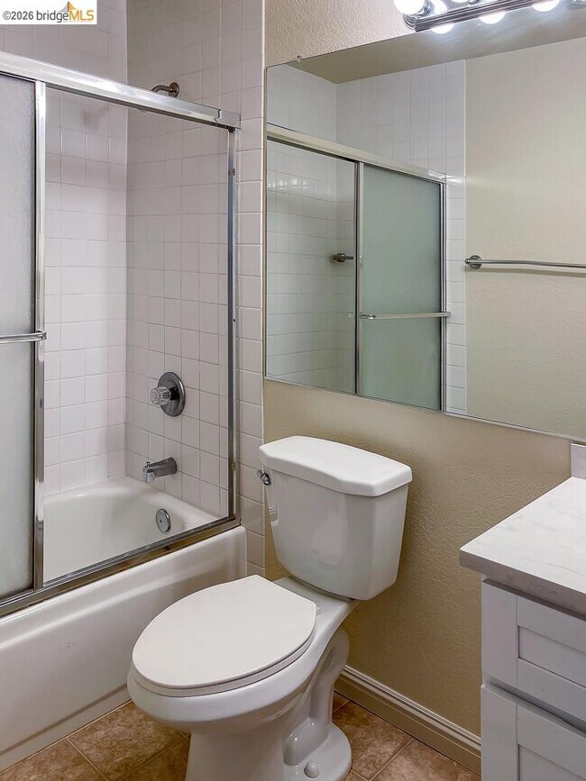 Building Photo - 1301 Quarry Ct