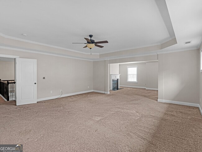 Building Photo - 185 Regency Pl