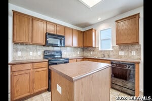 Building Photo - 319 Willow Grove Dr