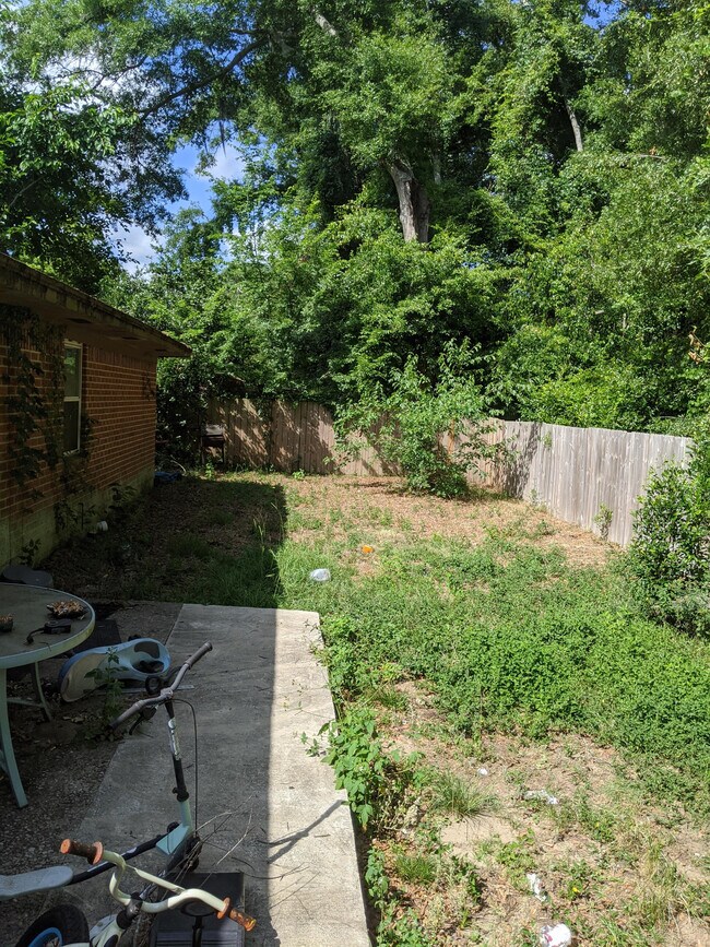 Building Photo - 3442 N Carnation Ct