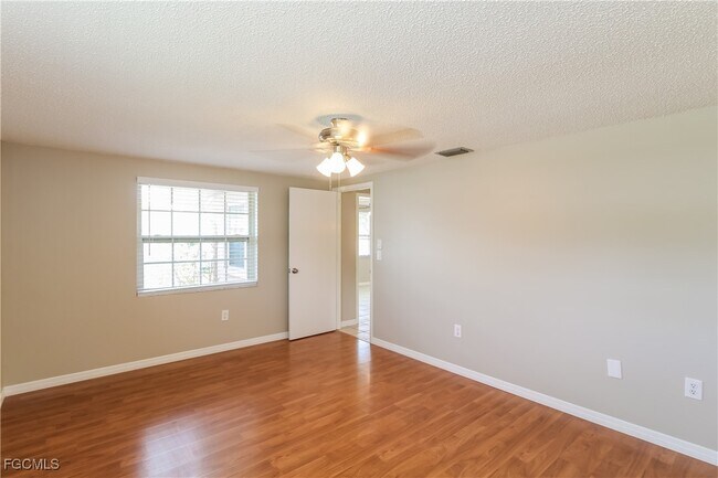 Building Photo - 587 Colgate Rd