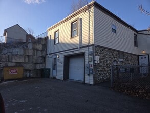 Building Photo - 155 Thomas St