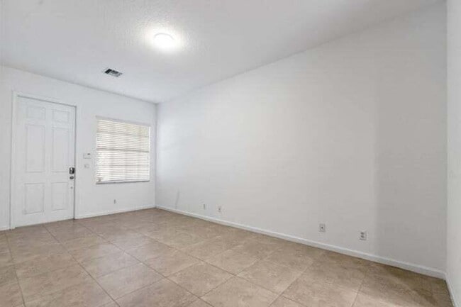 Building Photo - 6120 SE Portofino Cir