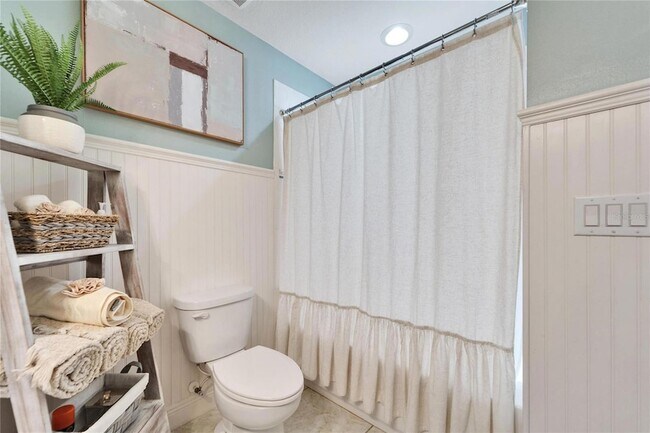 Building Photo - 13316 Palmera Vista Dr