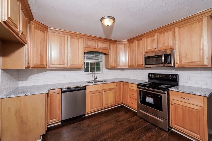 Building Photo - 845 Twin Ridge Dr