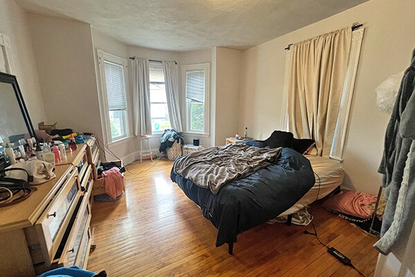 Building Photo - 141 Brown St