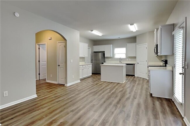 Building Photo - 345 Westridge Cir