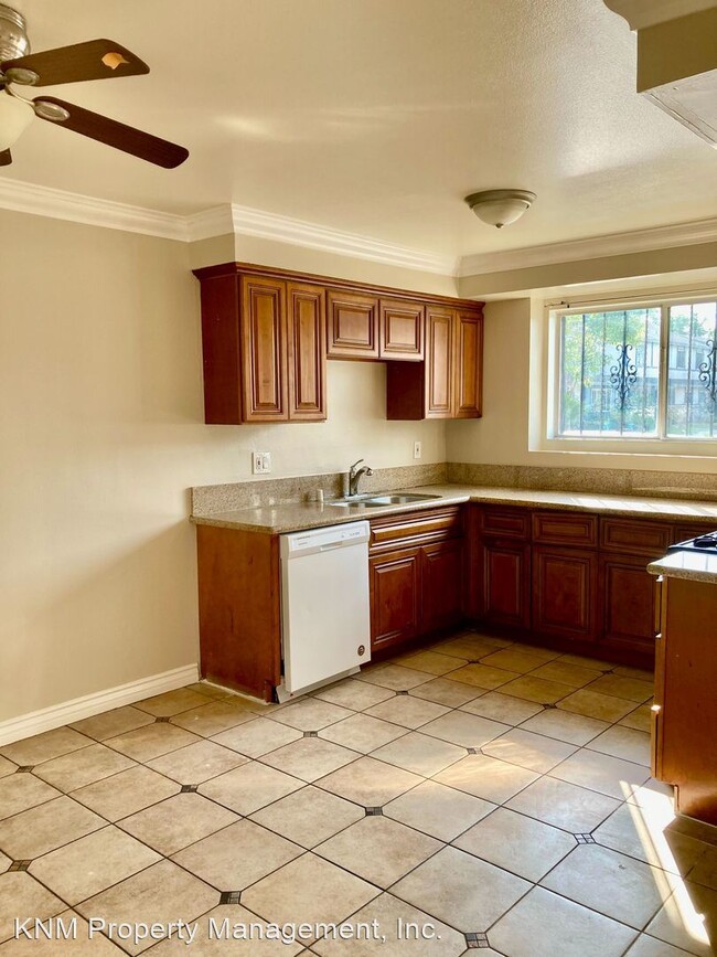 Building Photo - 3 br, 2 bath House - 23 Scottsdale N.