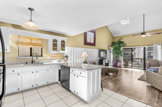 Building Photo - 1890E Auburn Ln