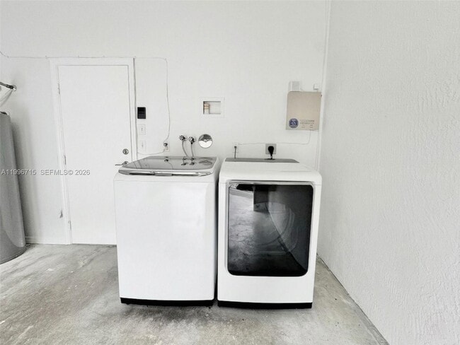 Building Photo - 1861 Salerno Cir