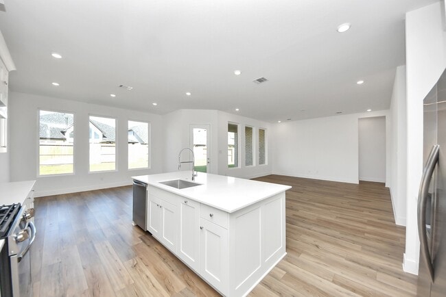 Building Photo - 31046 Vintage Crk Ln