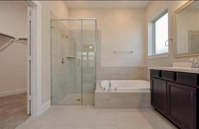 Building Photo - 427 Micaela Meadows Ct