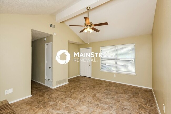 Building Photo - 6407 Woods Edge Dr