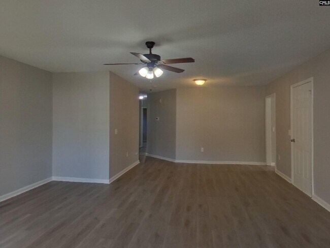 Building Photo - 1 Tomafield Ct