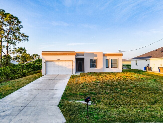 Building Photo - 2906 65th St W