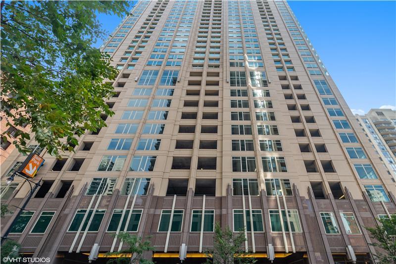Building Photo - 33 W Ontario St