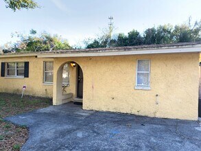 Building Photo - T09