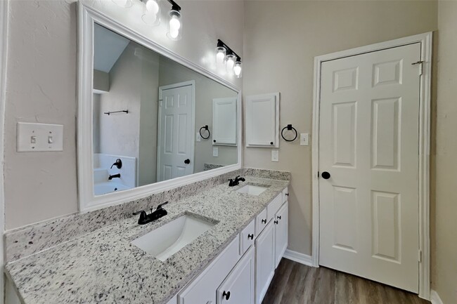 Building Photo - 1407 Buchans Dr