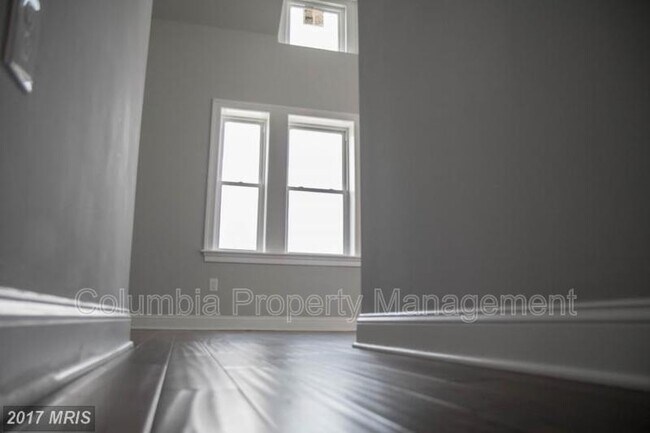 Building Photo - 1219 17th St NE