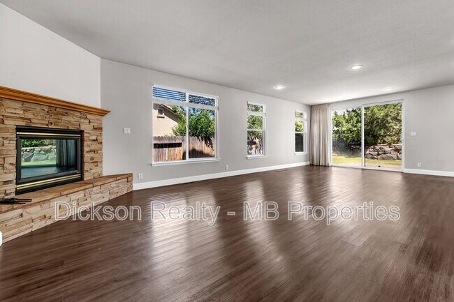 Building Photo - 7117 Heatherwood Dr
