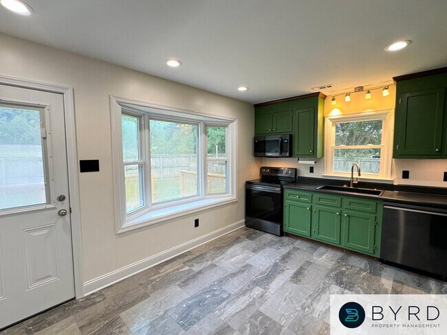 Building Photo - 112 Monath Rd