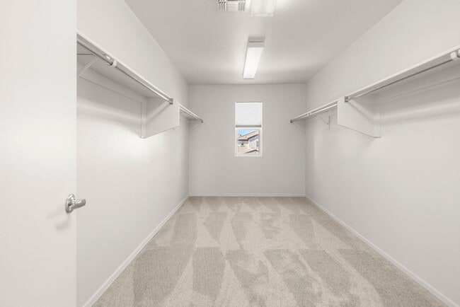 Building Photo - Home Sweet Home! Located in a highly sough...