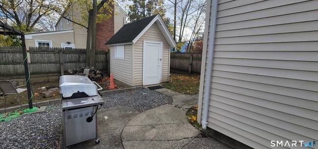 Building Photo - 321 Evers St